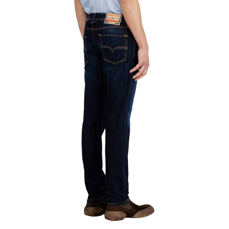 Diesel Jeans 1986 Larkee-Beex L.32 Regular-Blue Diesel Jeans 1986 Larkee-Beex L.32 Regular-Blue