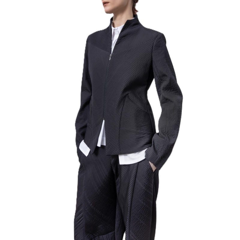 Lotus Eaters Blazer Pleated Pattern Zip Up-Black Lotus Eaters Blazer Pleated Pattern Zip Up-Black