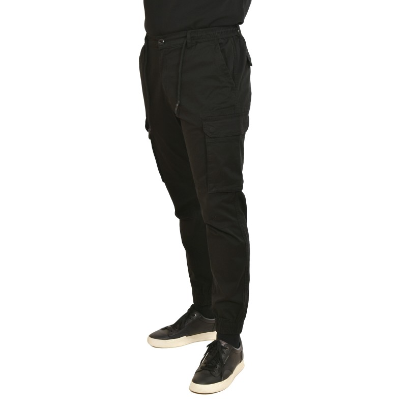 Brokers Cargo Trousers Nakamura Carrot Loose Fit-Black