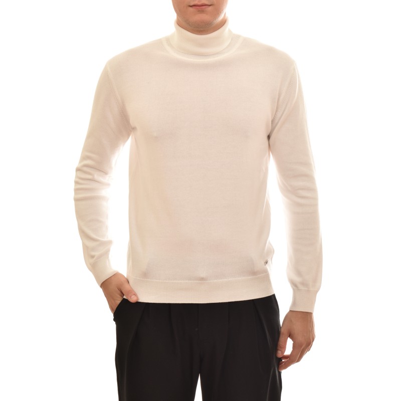 Navy & Green Basic Turtleneck Sweater-Off White Navy & Green Basic Turtleneck Sweater-Off White