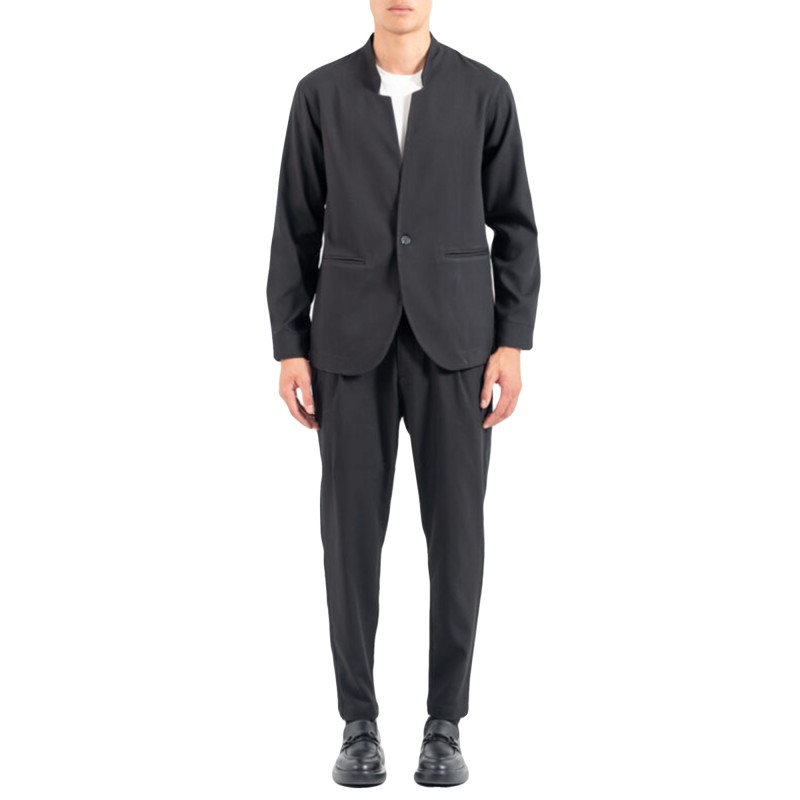 Vittorio Overshirt Jacket With A Mao Design Collar And Single-Black Vittorio Overshirt Jacket With A Mao Design Collar And Single-Black