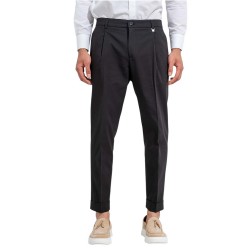 Vittorio Trousers With Pleats-Black