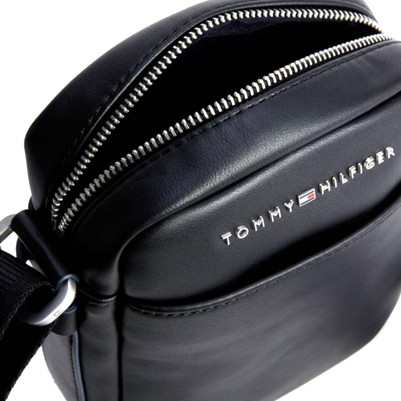 Tommy Hilfiger Reporter Bag TH Mini City-Black Tommy Hilfiger Reporter Bag TH Mini City-Black