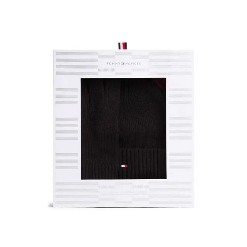 Tommy Hilfiger Flag Beanie And Gloves Gift Set-Black