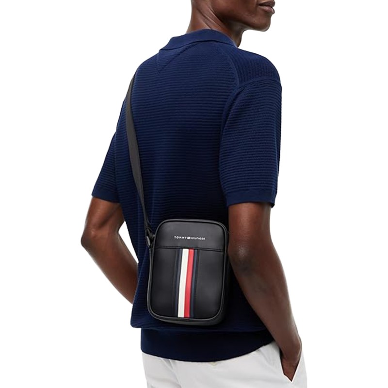 Tommy Hilfiger Bag Reporter TH Metro-Black Tommy Hilfiger Bag Reporter TH Metro-Black