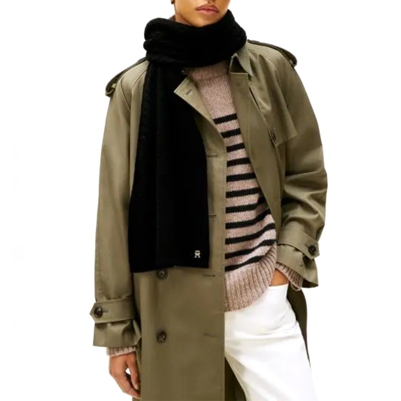 Tommy Hilfiger Scarf Fluffy Knitted With Cable Chic Pattern-Black
