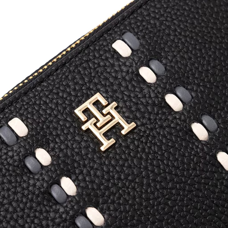 Tommy Hilfiger Camera Bag TH Timeless-Black Tommy Hilfiger Camera Bag TH Timeless-Black