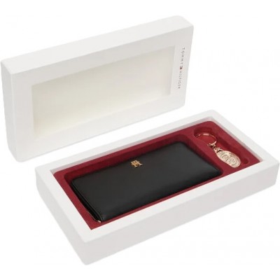 Tommy Hilfiger Large Wallet TH Gifting With Charm-Black