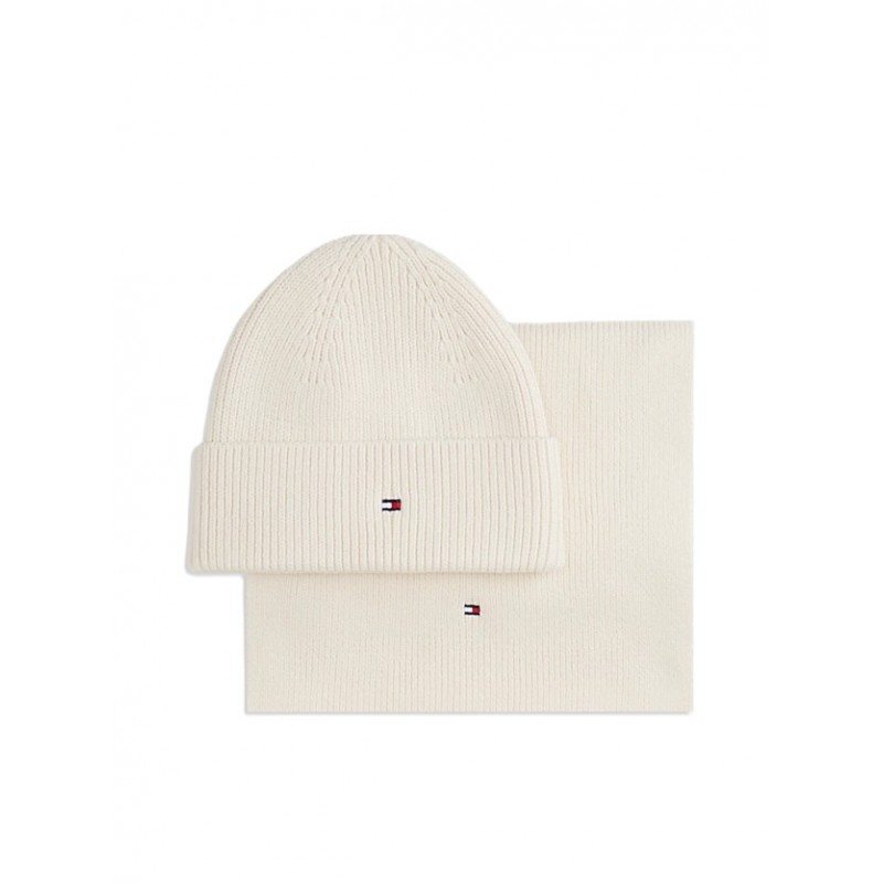 Tommy Hilfiger Beanie & Scarf TH Flag Gift Box-Soft Cream Tommy Hilfiger Beanie & Scarf TH Flag Gift Box-Soft Cream