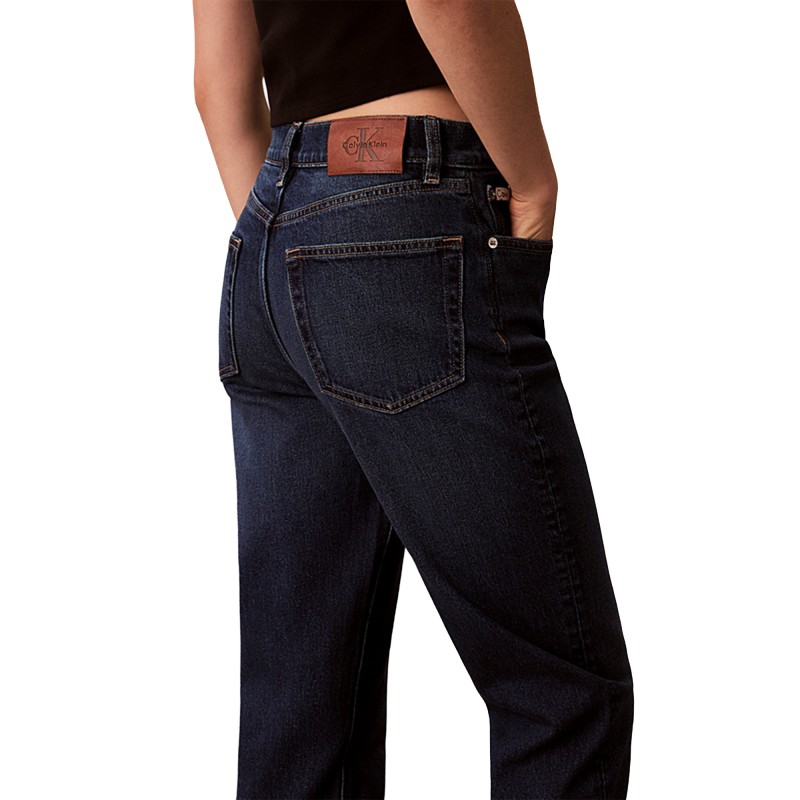 Calvin Klein Jeans Mom-Thomson