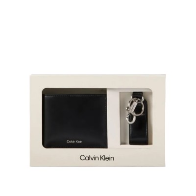 Calvin Klein Leather Wallet And Key Fob Gift Set-Black
