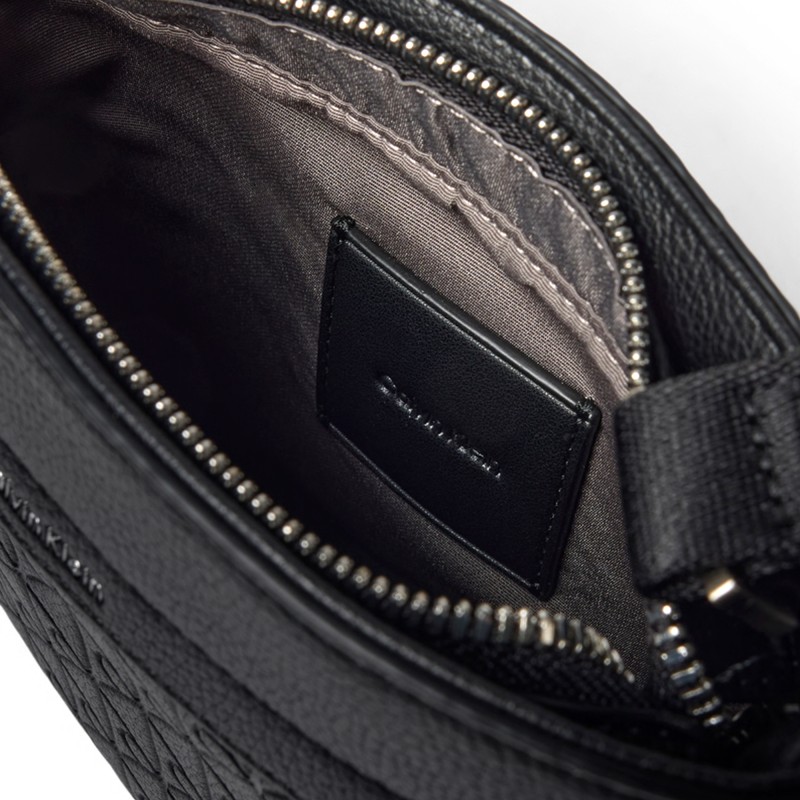 Calvin Klein Flatpack Bag Emblem Aop Emboss-Black