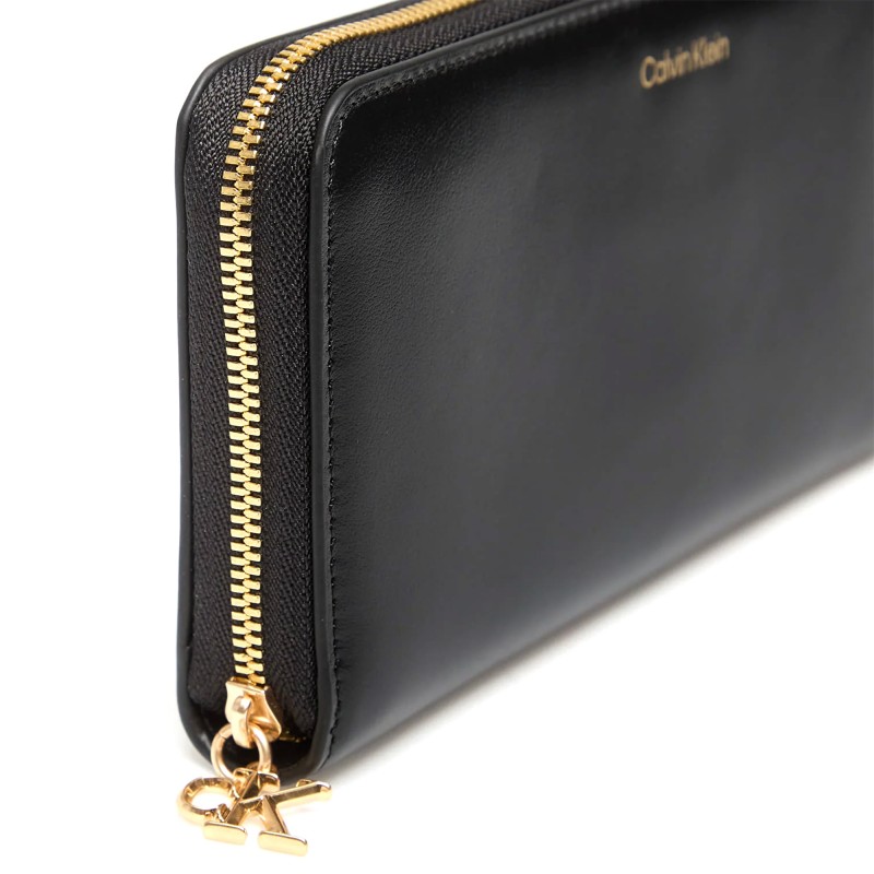 Calvin Klein Wallet Large Zip Around CK Puller-Black