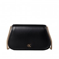 Calvin Klein Bag Curved Wallet With Chain Strap-Black
