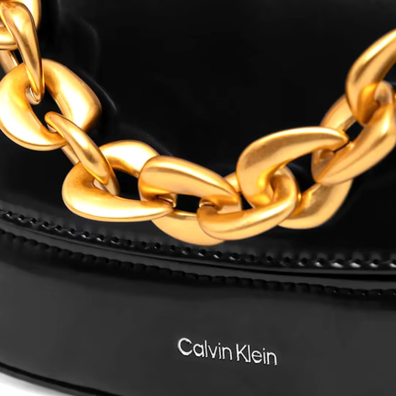 Calvin Klein Shoulder Bag Chain-Black
