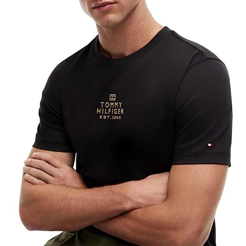 Tommy Hilfiger T-Shirt Brand Love Gold Interlock-Black Tommy Hilfiger T-Shirt Brand Love Gold Interlock-Black