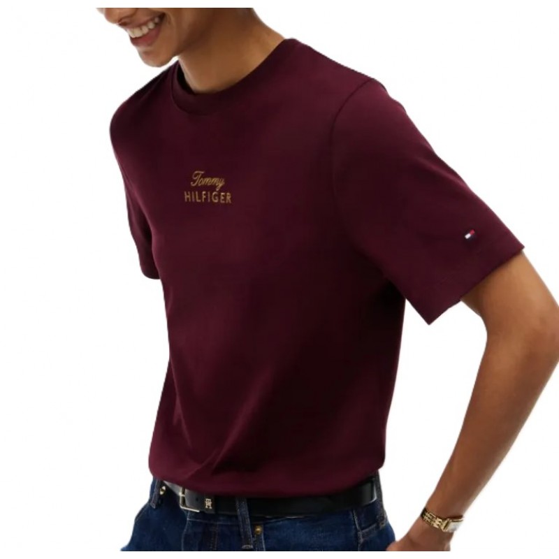 Tommy Hilfiger T-Shirt Gold Script Modern Crew Neck-Deep Burgundy Tommy Hilfiger T-Shirt Gold Script Modern Crew Neck-Deep Burgundy